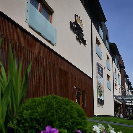 Hotel Imperiale Освенцим Экстерьер фото