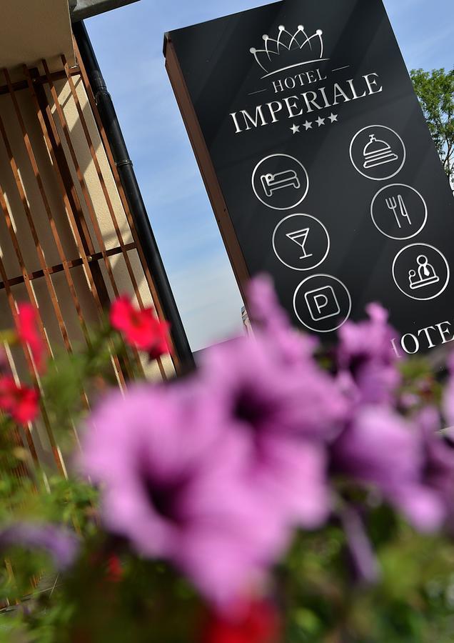 Hotel Imperiale Освенцим Экстерьер фото